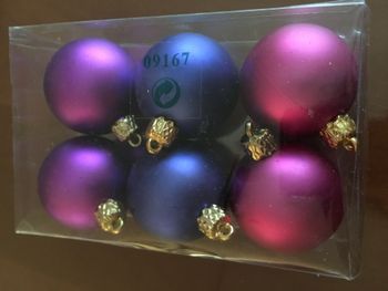 6 boules de Noël multicolores