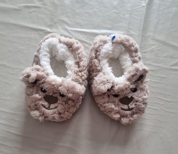 chaussons oursons  fourrure slumbies taille 3/6 mois