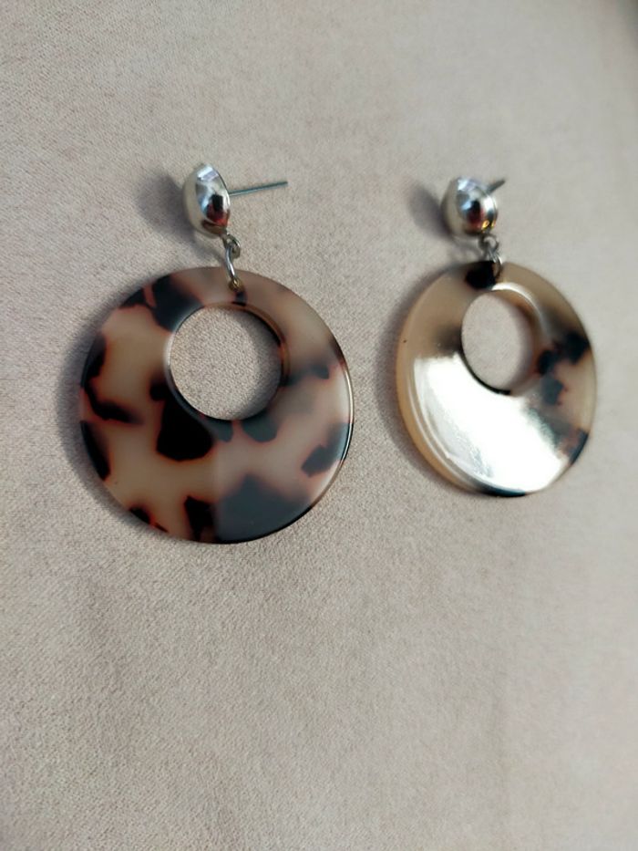 Boucles d’oreilles rondes effet écaille – Style vintage chic - photo numéro 2