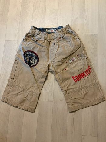 Short beige complices 4 ans très bon état