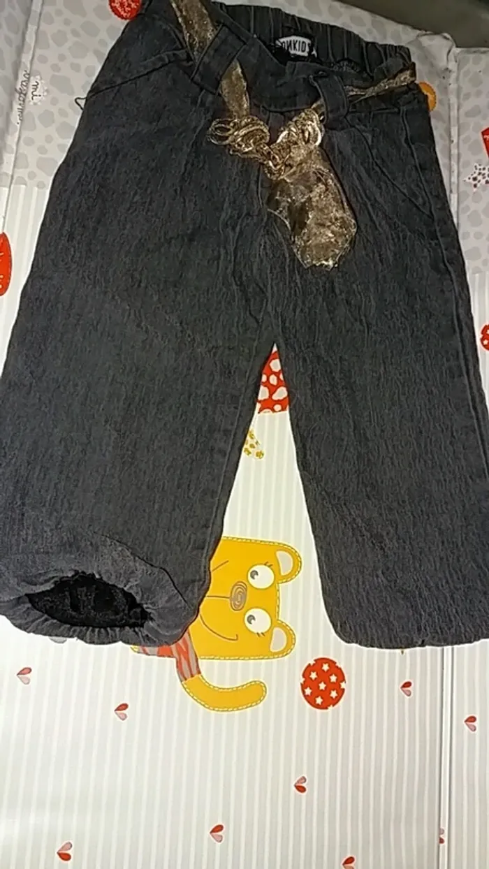 Pantalon avec ceinture 26 mois - photo numéro 3