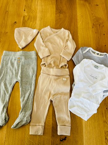 Lot vêtement bebe