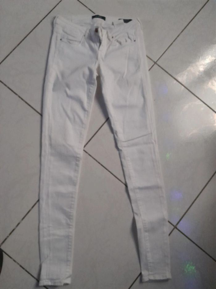 Jeans guess taille 27 femme