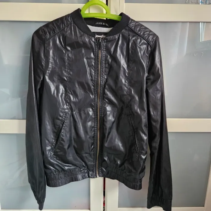Blouson noir neuf - photo numéro 2