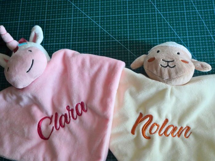 🧸 Doudou personnalisé avec prénom brodé – Cadeau naissance unique 🧸 - photo numéro 3