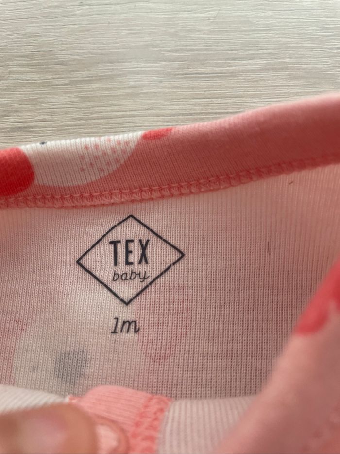 Pyjama bébé rose TEX Baby – 1 mois – Neuf - photo numéro 3