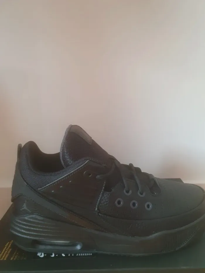 Nike Jordan Max "full black"(38.5) - photo numéro 3
