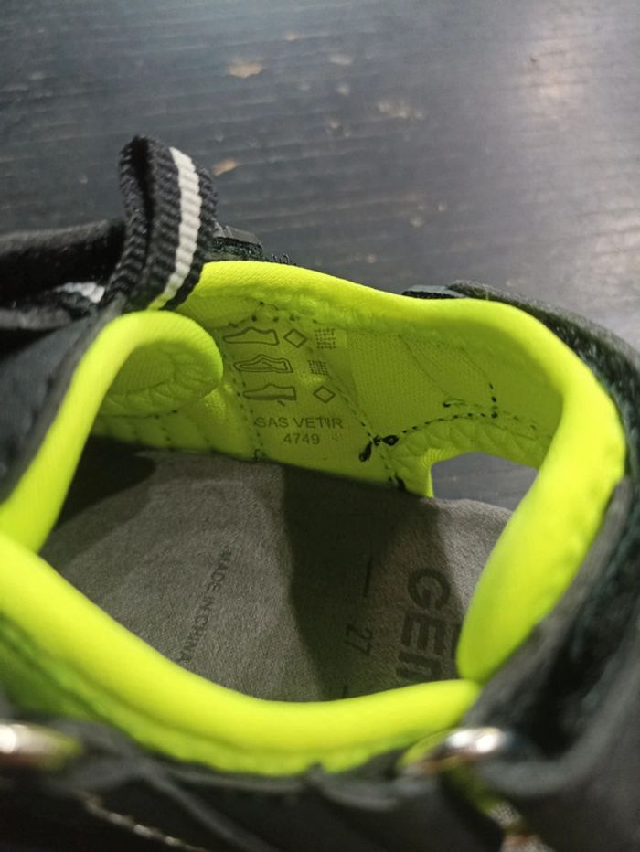 Sandales taille 27 - photo numéro 4