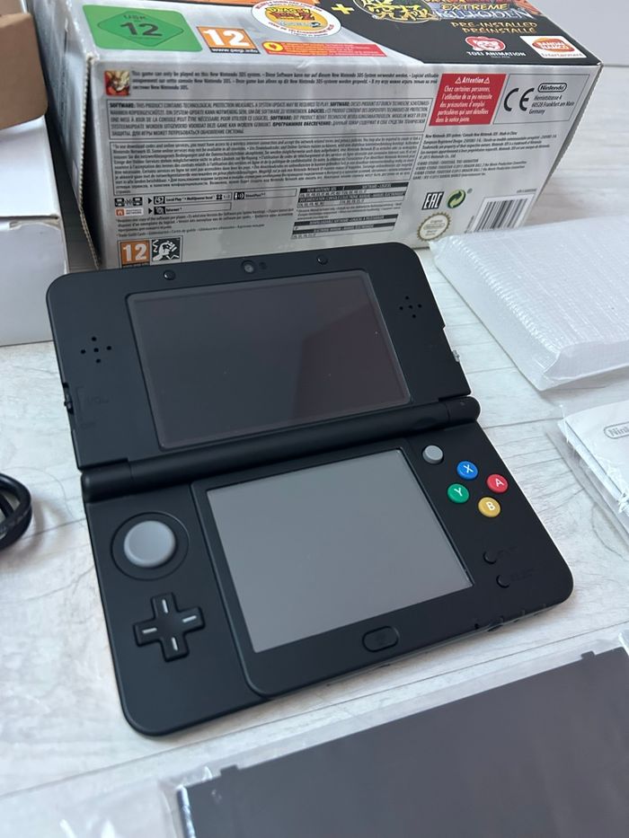 New Nintendo 3DS édition limitée dragon ball Z - photo numéro 4