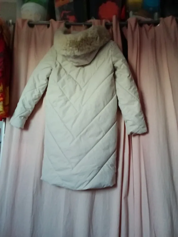 Doudoune oversize beige taille S comme neuve - photo numéro 3