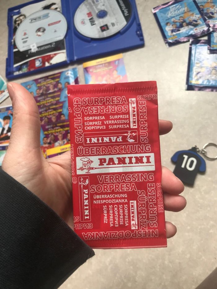 Lot de foot panini foot ps2 fifa - photo numéro 3