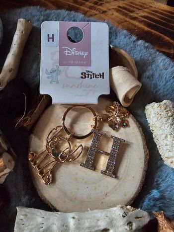 Porte-clé Stitch Disney - lettre H