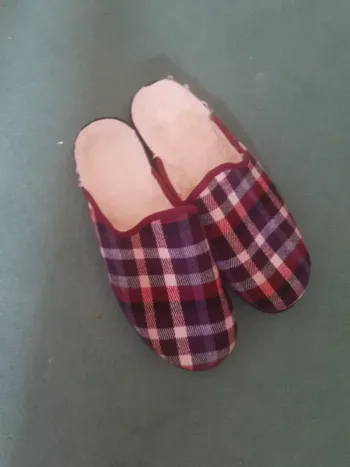 Chaussons mules fourrées pointure 43