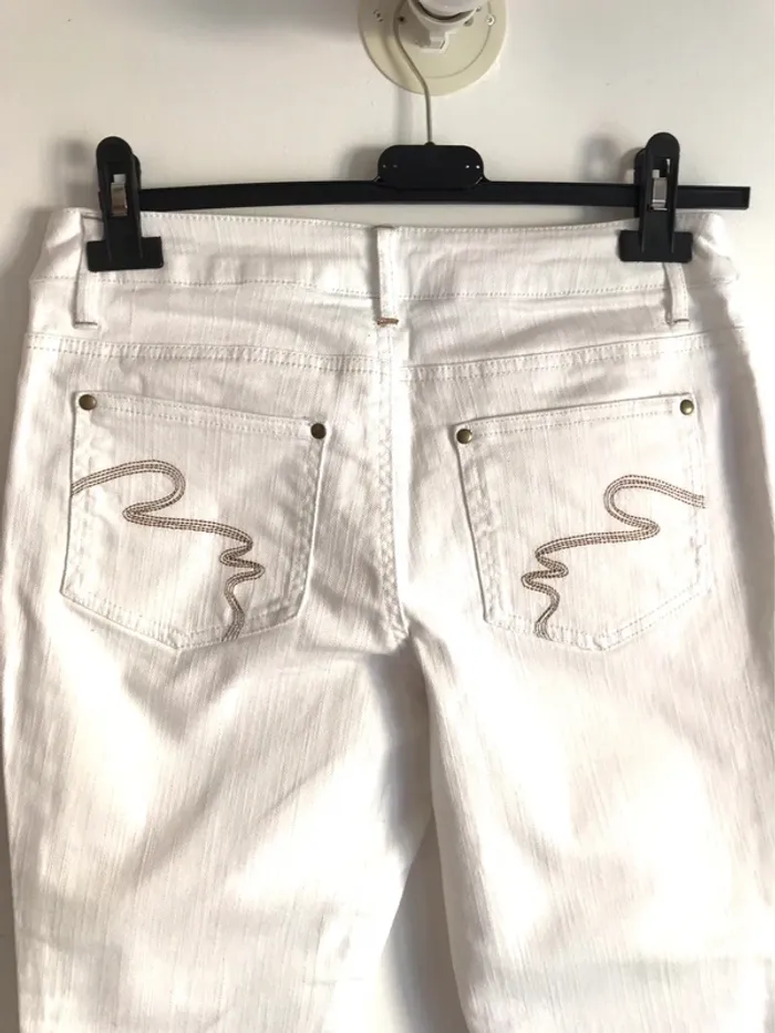 Jean blanc Kiabi Woman taille 38 - photo numéro 10