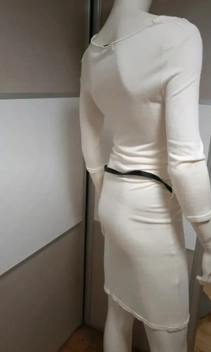 Robe moulante écru 38 - photo numéro 2