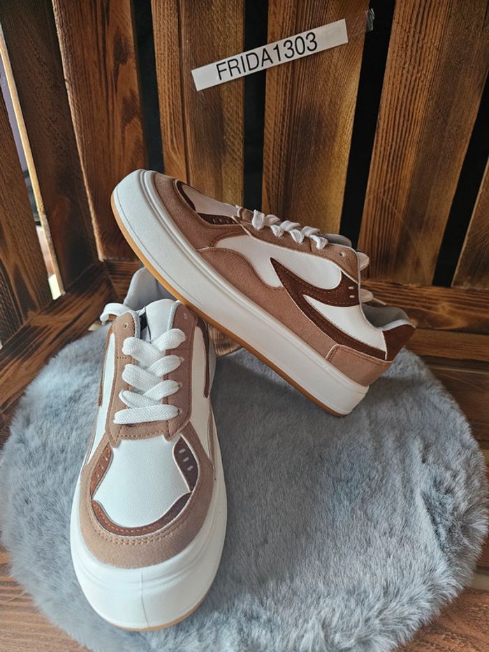 Baskets, sneakers, chaussures décontractées - marron et blanc - photo numéro 5