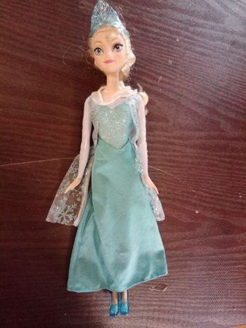 Poupée reine des neiges