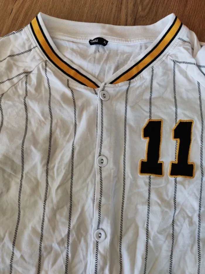 Chemise style baseball rayée blanche & noire n°11 – Taille XL - photo numéro 3