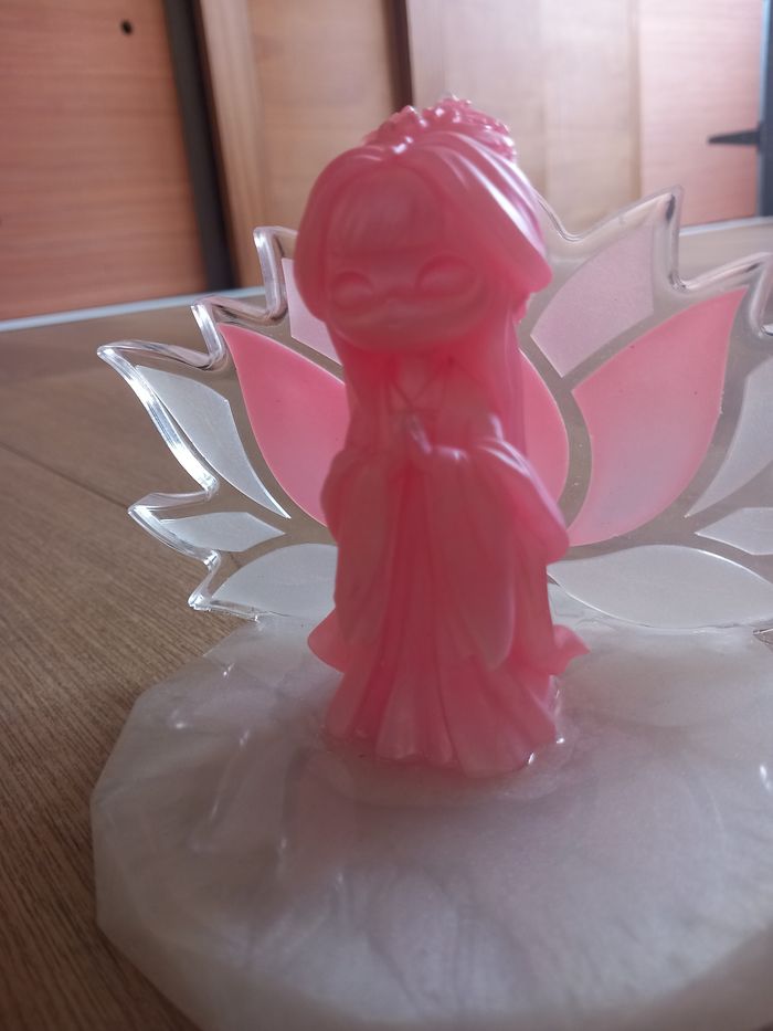 Statue Geisha avec fleur de lotus en résine - photo numéro 2