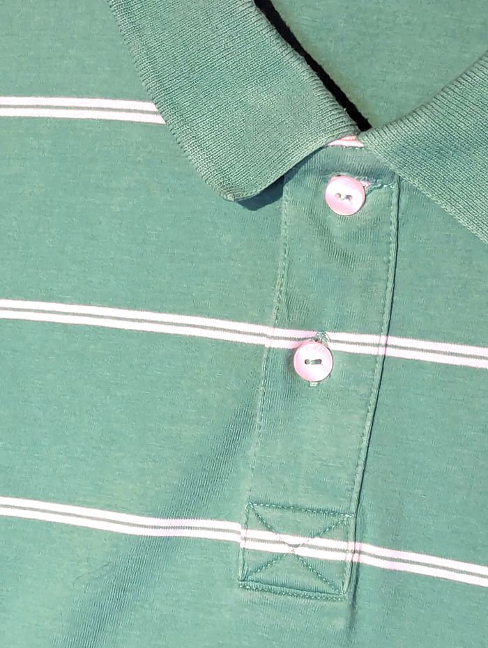 Polo Clockhouse Vert Double Rayures Horizontales Blanches Vêtement Tendance Mode Hommes - photo numéro 3