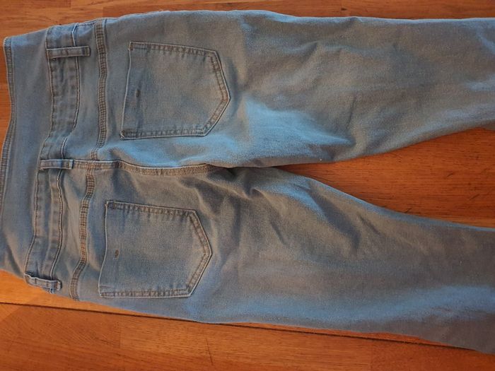 Jeans effet trouee - photo numéro 3