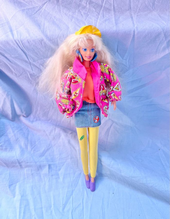 Poupée barbie vintage Naf Naf
