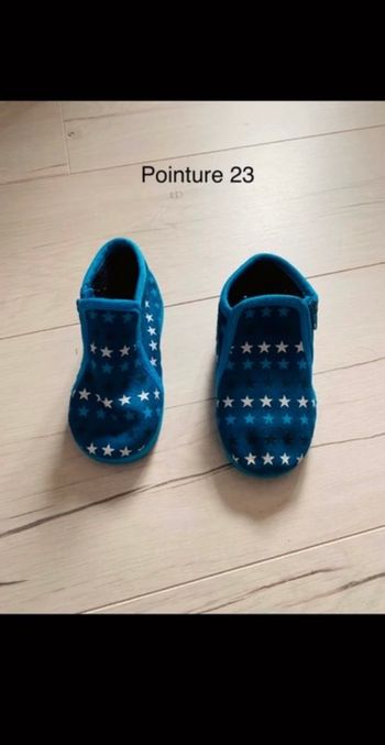Chaussons pointure 23