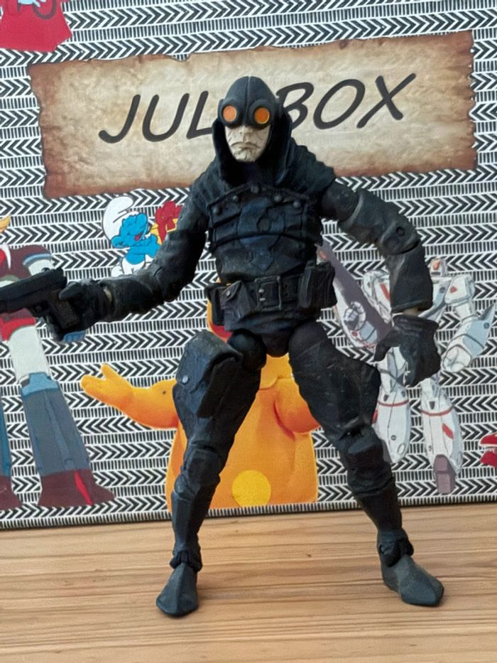 Mezco Toys Hellboy Comic Series - Série 1 - Lobster Johnson - photo numéro 9
