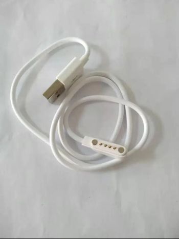 Chargeur  pour montre connectée neuf.