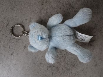 Porte-clés tout doux ourson bleu