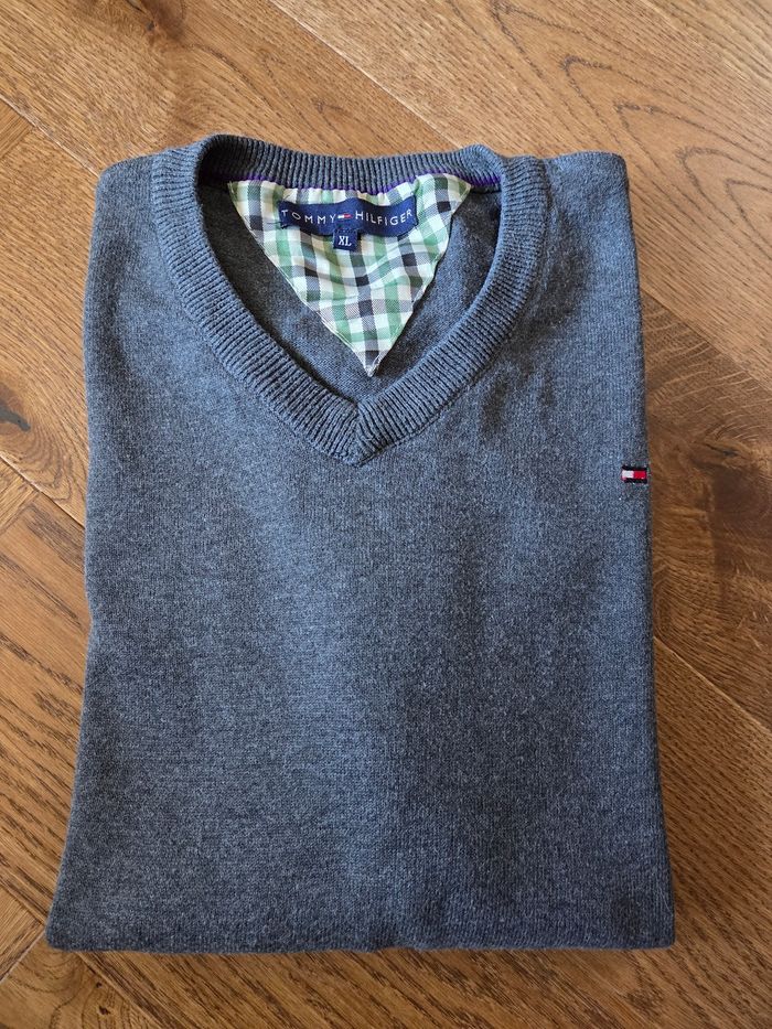 Pull Tommy Hifilger - photo numéro 2