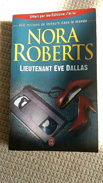 Livre lieutenant Eve Dallas