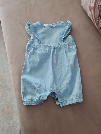 Barboteuse  noukies très bon etat Jeans léger 12 mois