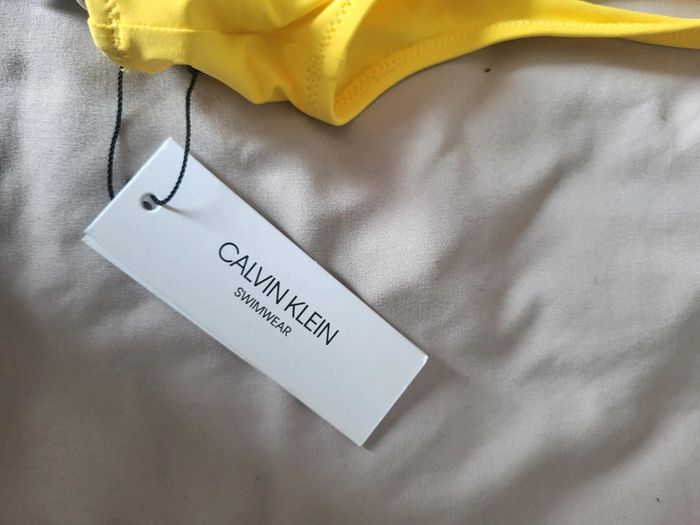Haut de maillot de bain Calvin Klein taille XS neuf - photo numéro 2