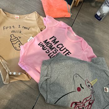 Lot bodi bébé fille