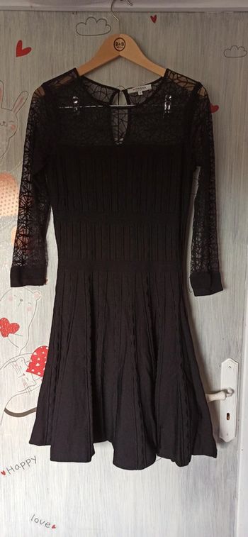 Robe en dentelle Morgan