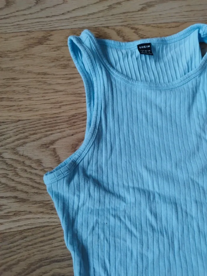 Robe d'été bleu ciel - photo numéro 3