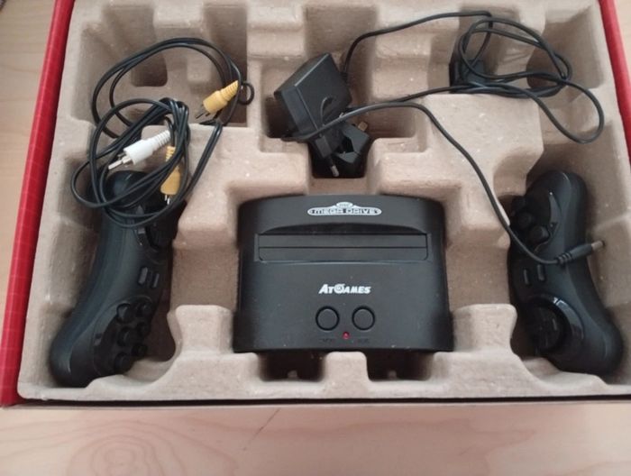 Console Sega Megadrive - photo numéro 3