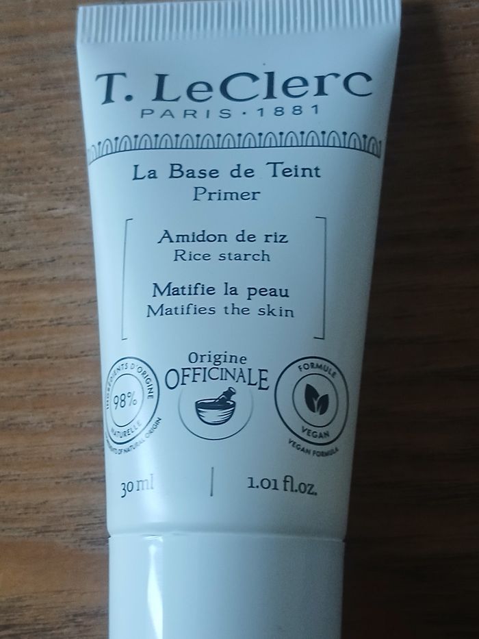 Matifiant  visage  base de teint