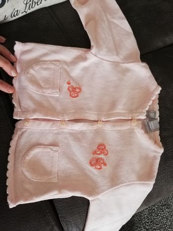 Gilet fin rose 3 mois