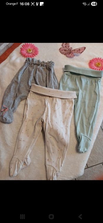 Lot de 3 bas bébé taille 6 mois