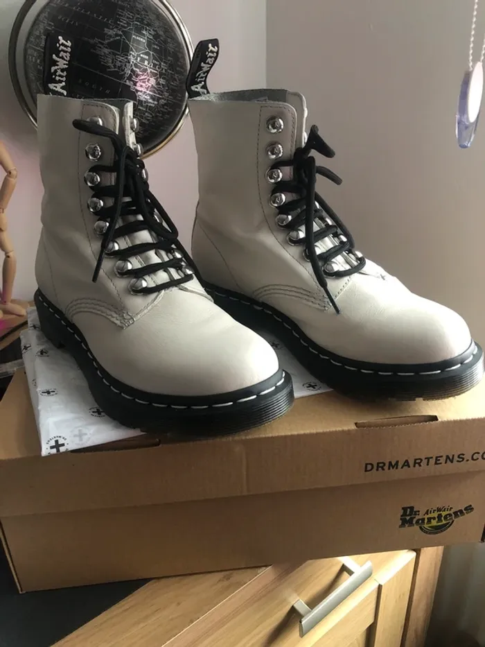 Bottes Dr. Martens - photo numéro 3