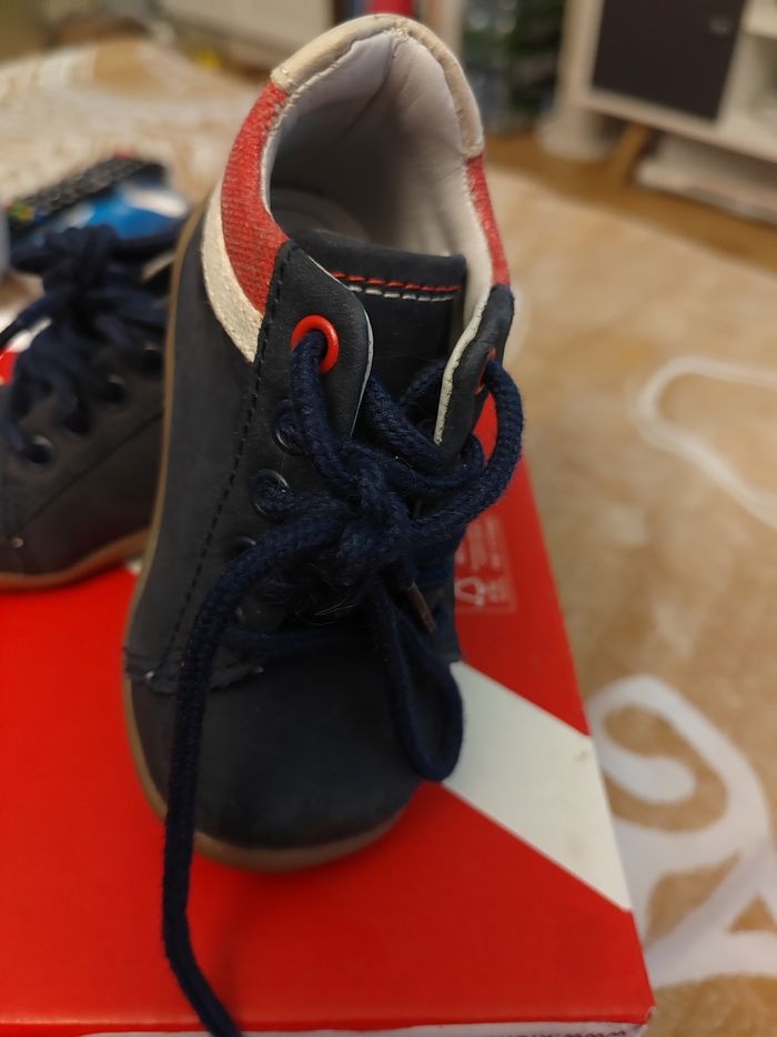 Chaussure 19 - photo numéro 3