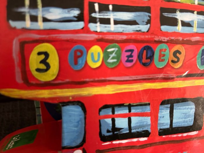 Boite de 3 puzzles en bois london Vilac