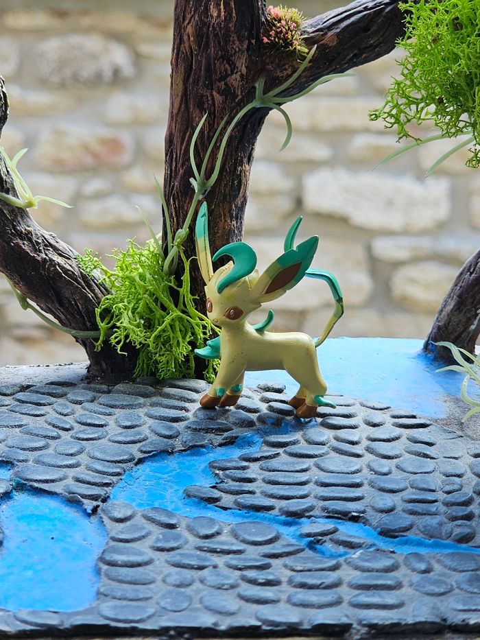 Super figurine Pokemon Nintendo tomy Phyllali