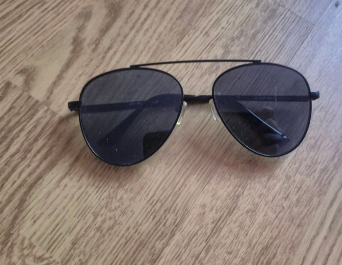 Lunettes de soleil - photo numéro 2