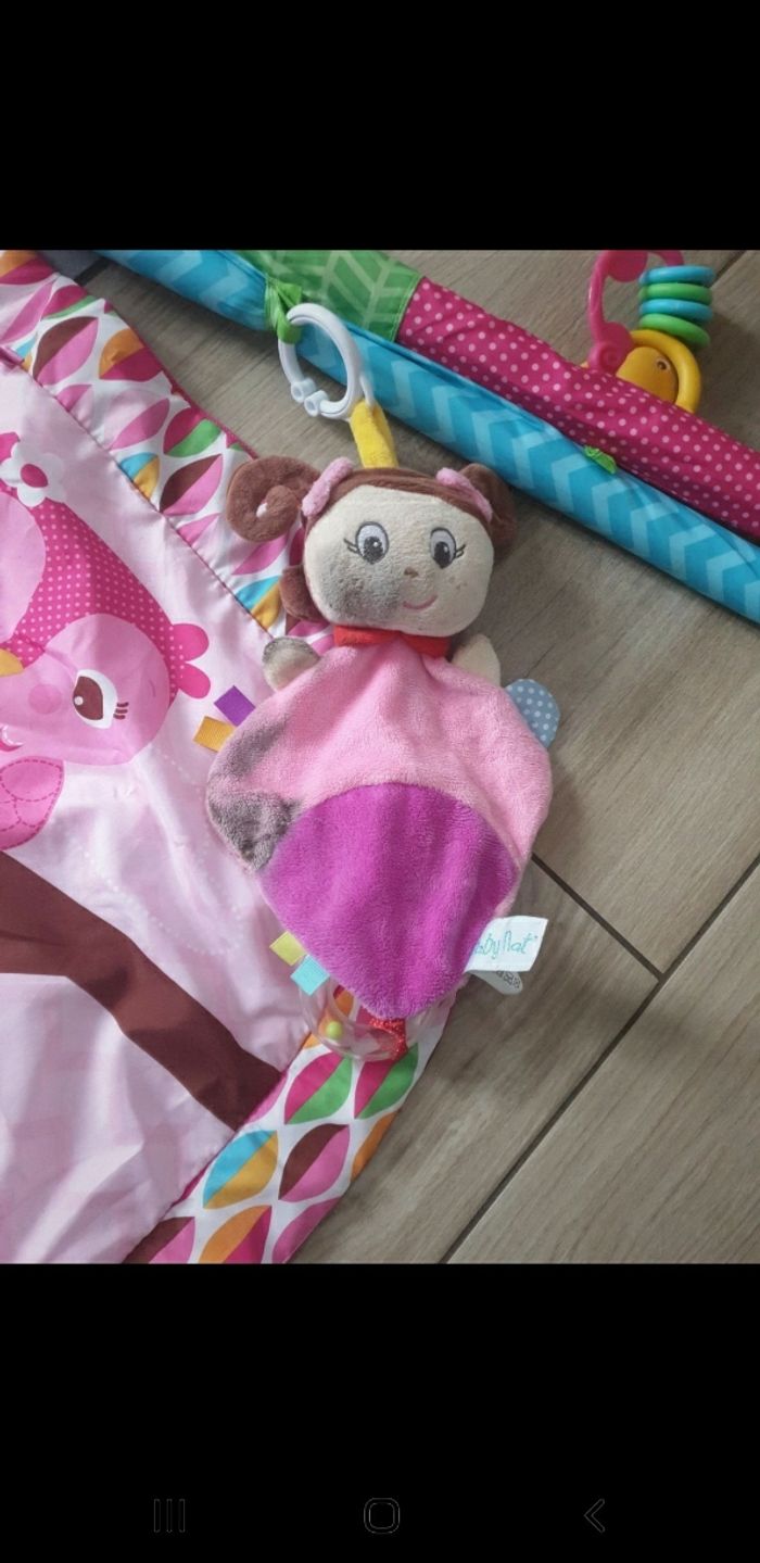 Tapis d'éveil bébé avec arche de jeux - photo numéro 3