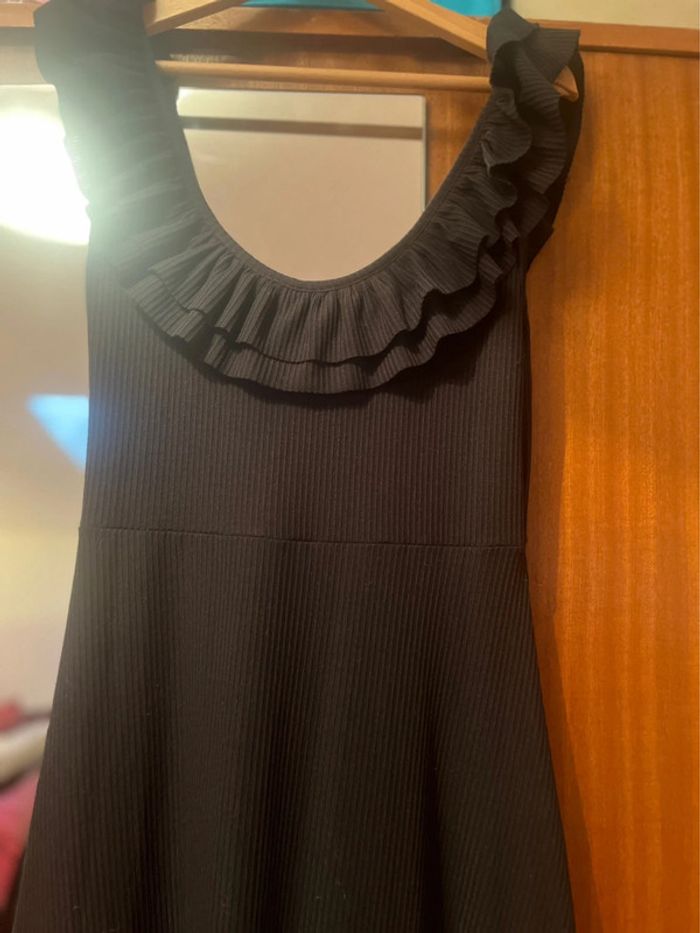 Robe longue noire - photo numéro 2