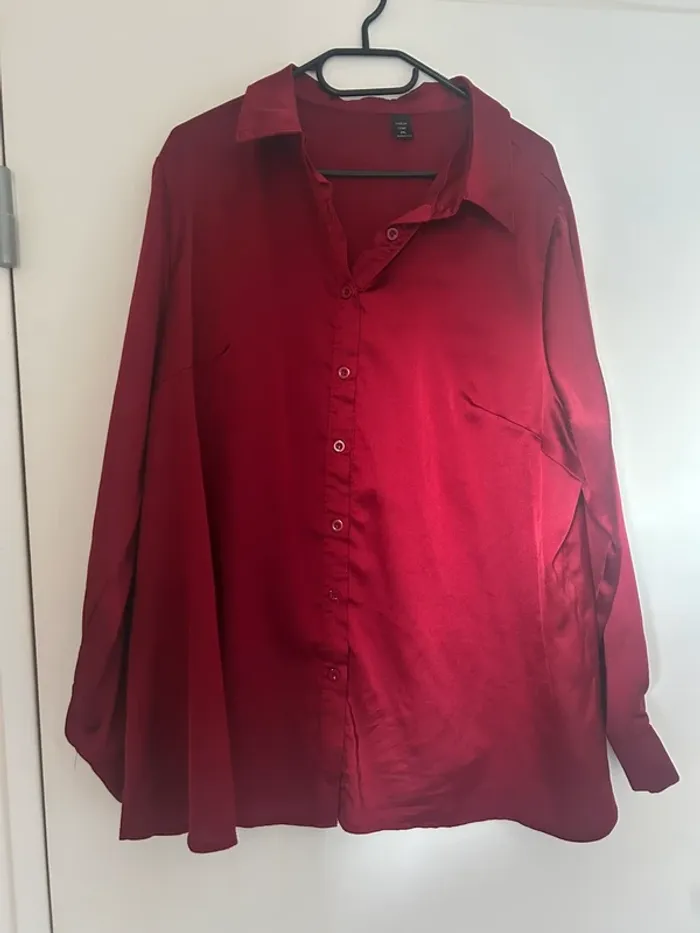 Chemise rouge effet satinée taille 2XL