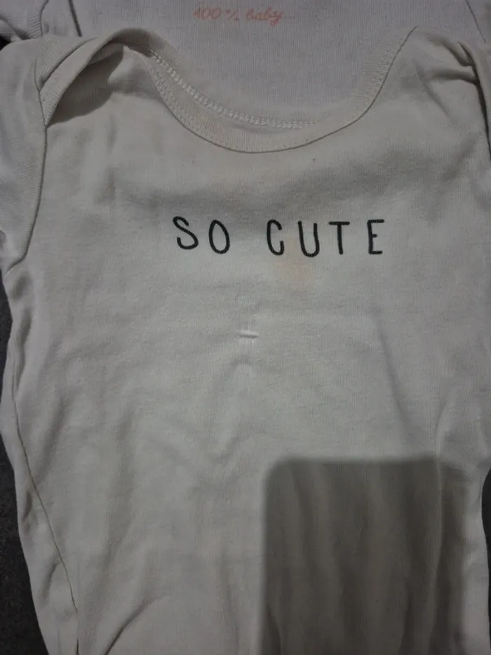 Lot 6 bodies manches courtes taille 12 mois bébé fille - photo numéro 13